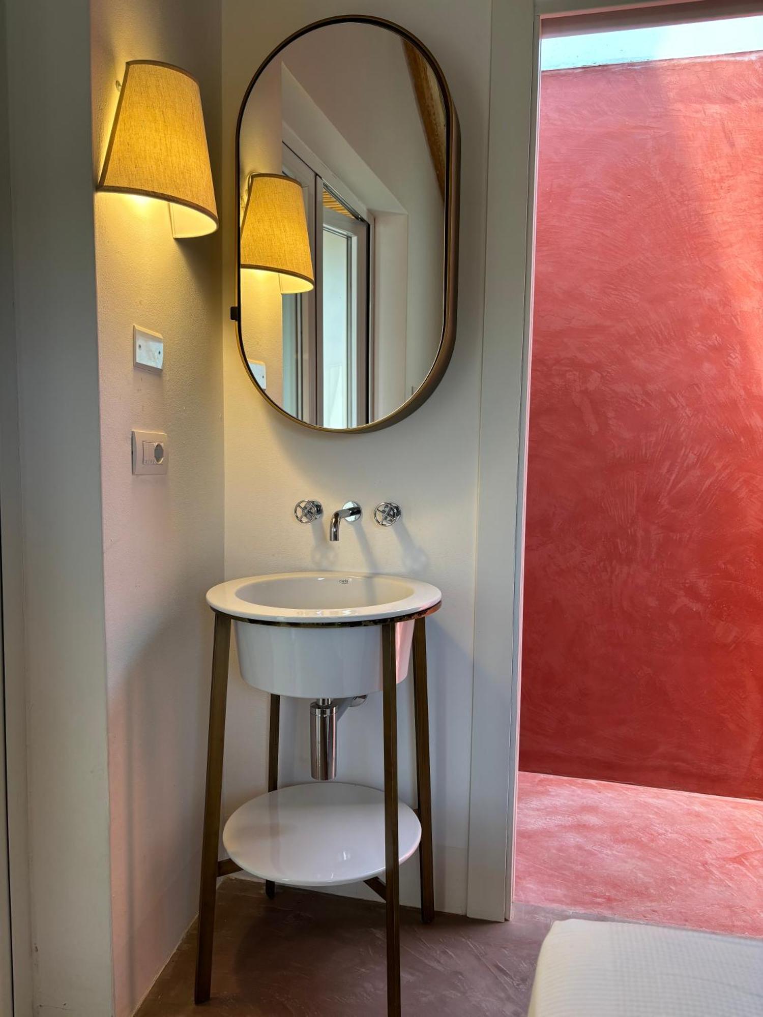 Alora Boutique Suites Λέτσε Εξωτερικό φωτογραφία