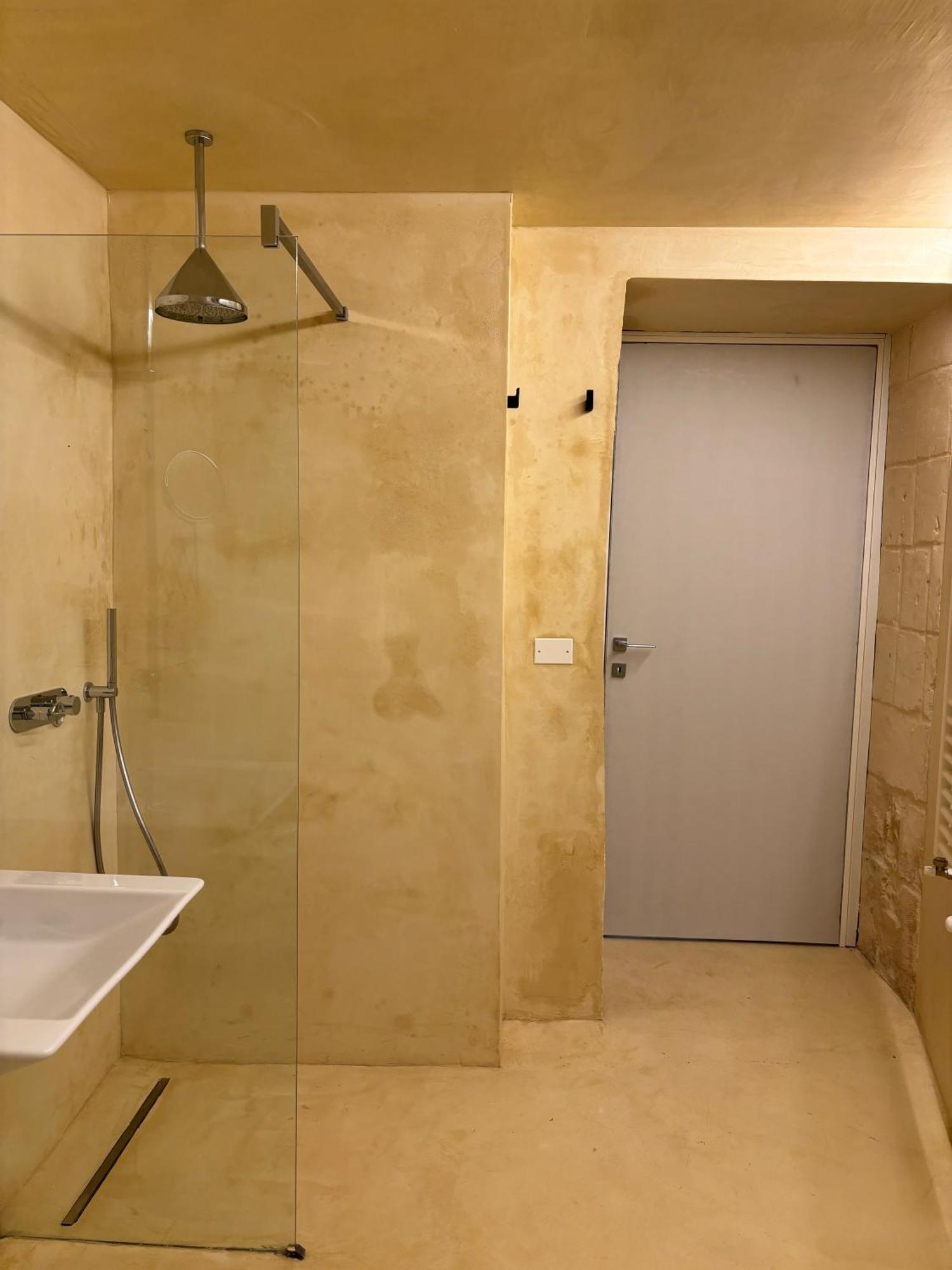 Alora Boutique Suites Λέτσε Εξωτερικό φωτογραφία