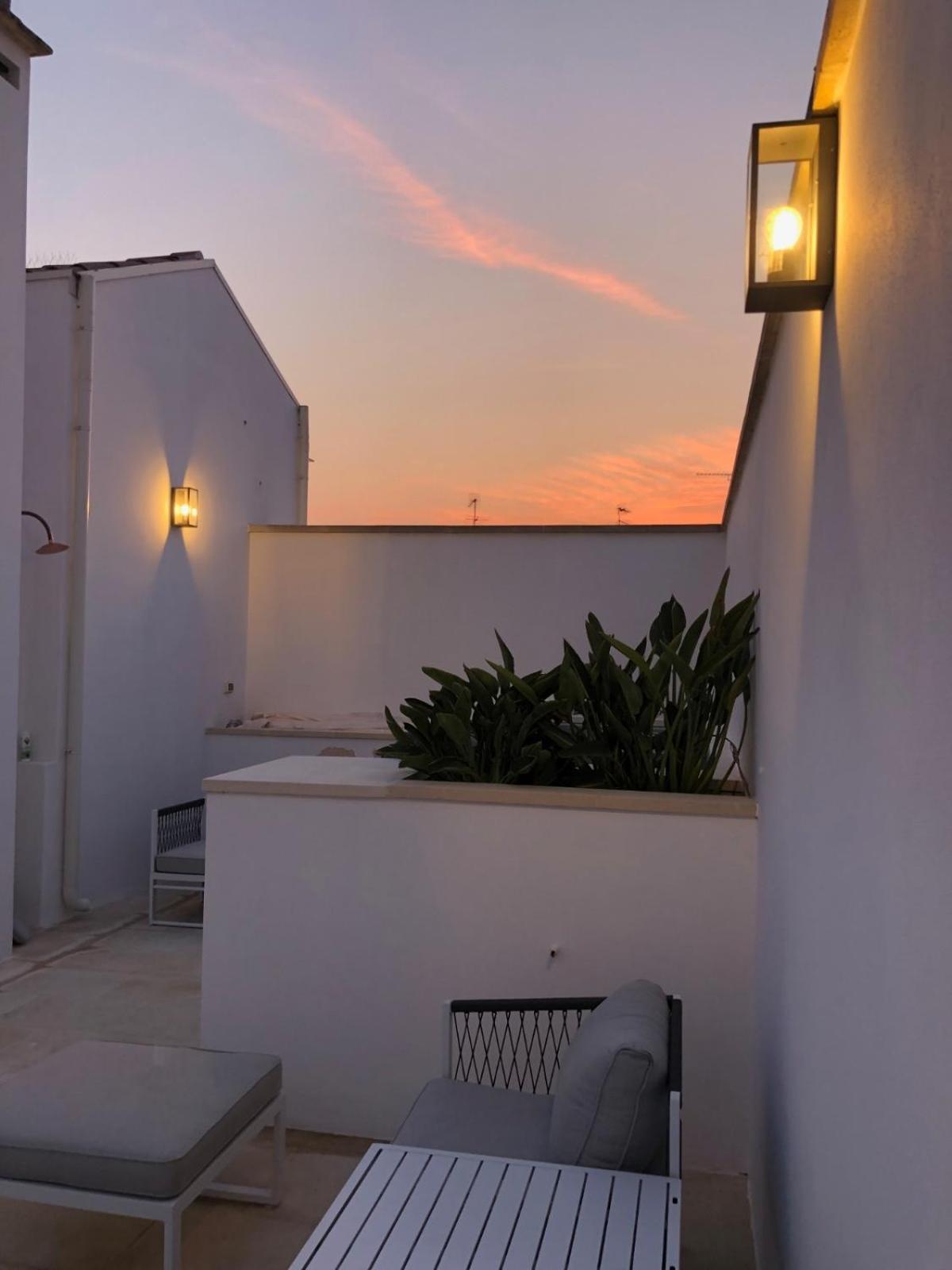 Alora Boutique Suites Λέτσε Εξωτερικό φωτογραφία