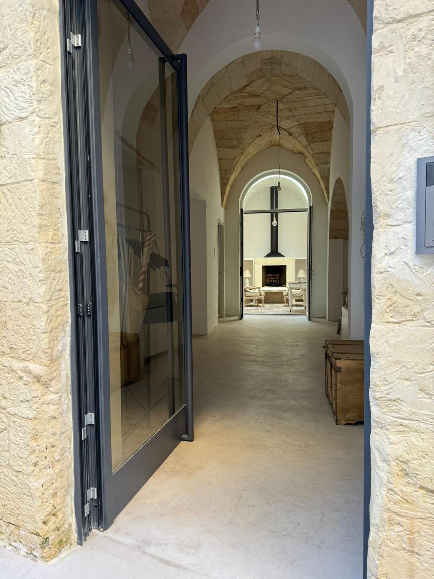Alora Boutique Suites Λέτσε Εξωτερικό φωτογραφία